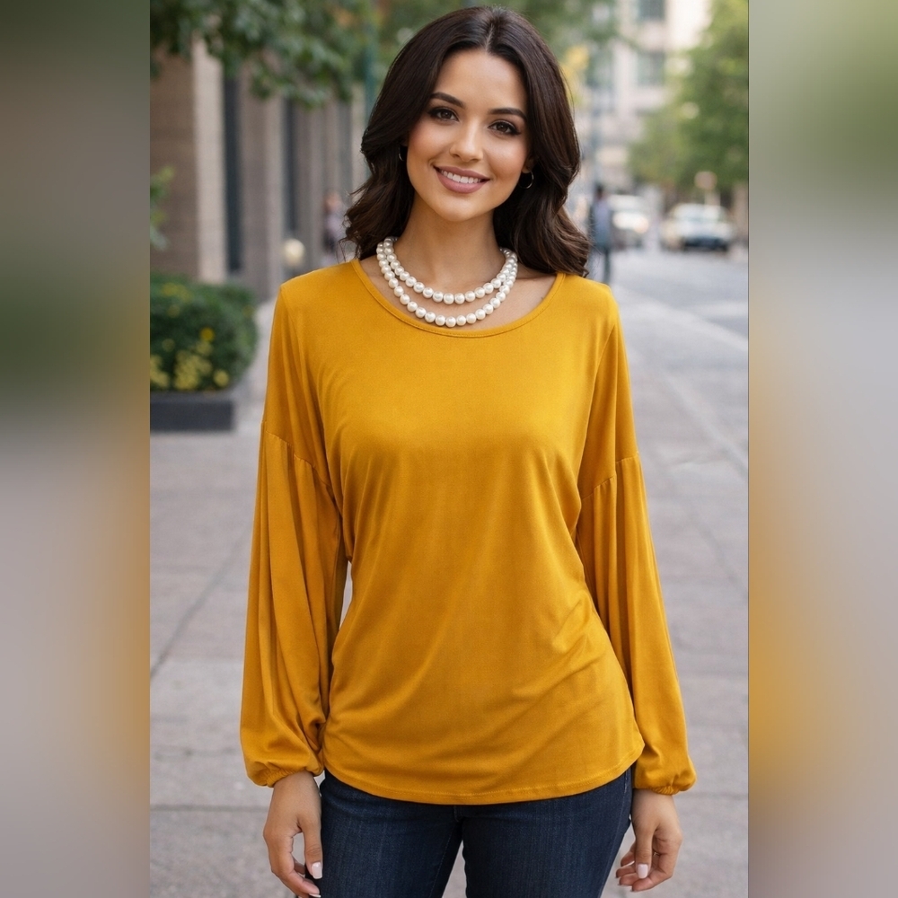 NWT Lime n Chili  Mustard Color Long Gathered Sleeve  Top sz M